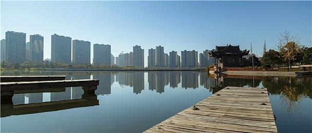 《女神异闻录：夜幕魅影》今日公测 《女神异闻录5》联动同步开启